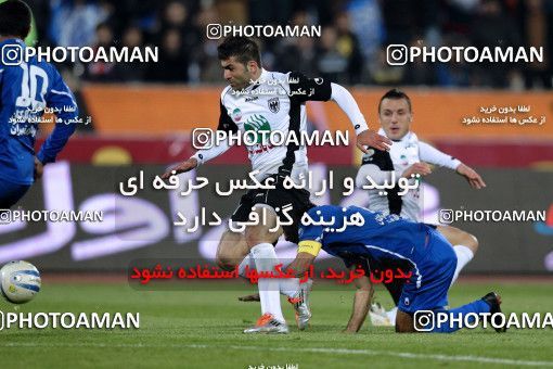 964383, Tehran, [*parameter:4*], لیگ برتر فوتبال ایران، Persian Gulf Cup، Week 14، First Leg، Esteghlal 3 v 2 Shahin Boushehr on 2011/11/24 at Azadi Stadium