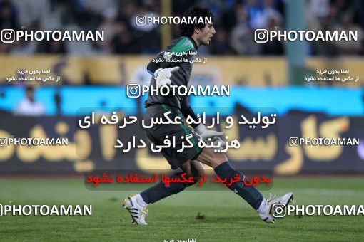 964471, Tehran, [*parameter:4*], لیگ برتر فوتبال ایران، Persian Gulf Cup، Week 14، First Leg، Esteghlal 3 v 2 Shahin Boushehr on 2011/11/24 at Azadi Stadium