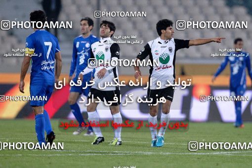 964650, Tehran, [*parameter:4*], لیگ برتر فوتبال ایران، Persian Gulf Cup، Week 14، First Leg، Esteghlal 3 v 2 Shahin Boushehr on 2011/11/24 at Azadi Stadium
