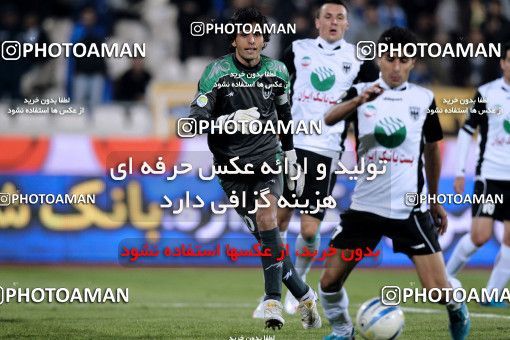 964660, Tehran, [*parameter:4*], لیگ برتر فوتبال ایران، Persian Gulf Cup، Week 14، First Leg، Esteghlal 3 v 2 Shahin Boushehr on 2011/11/24 at Azadi Stadium