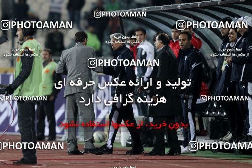 964609, Tehran, [*parameter:4*], لیگ برتر فوتبال ایران، Persian Gulf Cup، Week 14، First Leg، Esteghlal 3 v 2 Shahin Boushehr on 2011/11/24 at Azadi Stadium
