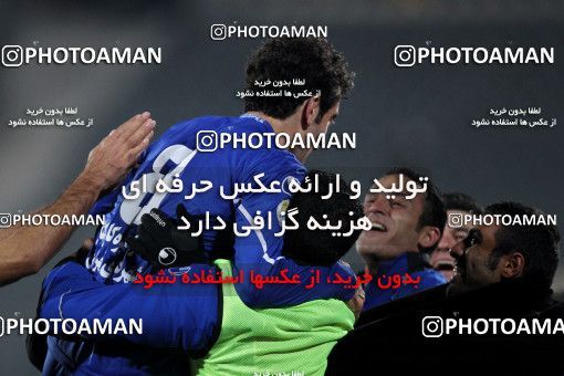 964563, Tehran, [*parameter:4*], لیگ برتر فوتبال ایران، Persian Gulf Cup، Week 14، First Leg، Esteghlal 3 v 2 Shahin Boushehr on 2011/11/24 at Azadi Stadium
