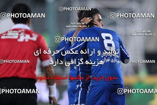 964505, Tehran, [*parameter:4*], لیگ برتر فوتبال ایران، Persian Gulf Cup، Week 14، First Leg، Esteghlal 3 v 2 Shahin Boushehr on 2011/11/24 at Azadi Stadium