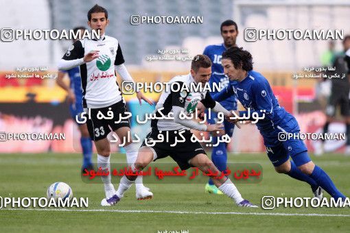 964672, Tehran, [*parameter:4*], لیگ برتر فوتبال ایران، Persian Gulf Cup، Week 14، First Leg، Esteghlal 3 v 2 Shahin Boushehr on 2011/11/24 at Azadi Stadium