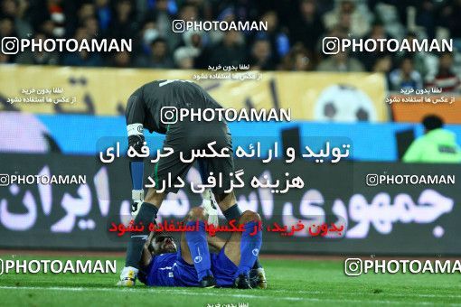 1047714, Tehran, [*parameter:4*], لیگ برتر فوتبال ایران، Persian Gulf Cup، Week 14، First Leg، Esteghlal 3 v 2 Shahin Boushehr on 2011/11/24 at Azadi Stadium