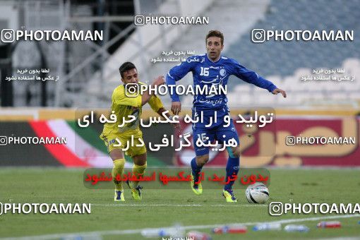 965483, Tehran, [*parameter:4*], لیگ برتر فوتبال ایران، Persian Gulf Cup، Week 17، First Leg، Naft Tehran 0 v 2 Esteghlal on 2011/12/17 at Azadi Stadium