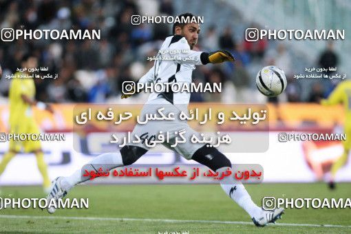 965510, Tehran, [*parameter:4*], لیگ برتر فوتبال ایران، Persian Gulf Cup، Week 17، First Leg، Naft Tehran 0 v 2 Esteghlal on 2011/12/17 at Azadi Stadium