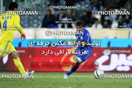 965495, Tehran, [*parameter:4*], لیگ برتر فوتبال ایران، Persian Gulf Cup، Week 17، First Leg، Naft Tehran 0 v 2 Esteghlal on 2011/12/17 at Azadi Stadium