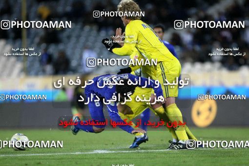 965541, Tehran, [*parameter:4*], لیگ برتر فوتبال ایران، Persian Gulf Cup، Week 17، First Leg، Naft Tehran 0 v 2 Esteghlal on 2011/12/17 at Azadi Stadium