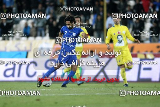 965522, Tehran, [*parameter:4*], لیگ برتر فوتبال ایران، Persian Gulf Cup، Week 17، First Leg، Naft Tehran 0 v 2 Esteghlal on 2011/12/17 at Azadi Stadium
