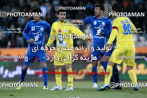 965485, Tehran, [*parameter:4*], لیگ برتر فوتبال ایران، Persian Gulf Cup، Week 17، First Leg، Naft Tehran 0 v 2 Esteghlal on 2011/12/17 at Azadi Stadium