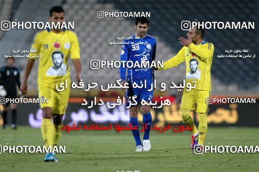 965557, Tehran, [*parameter:4*], لیگ برتر فوتبال ایران، Persian Gulf Cup، Week 17، First Leg، Naft Tehran 0 v 2 Esteghlal on 2011/12/17 at Azadi Stadium