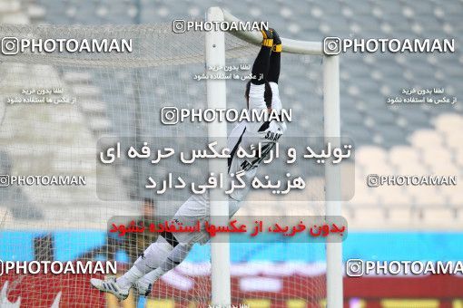 965695, Tehran, [*parameter:4*], لیگ برتر فوتبال ایران، Persian Gulf Cup، Week 17، First Leg، Naft Tehran 0 v 2 Esteghlal on 2011/12/17 at Azadi Stadium