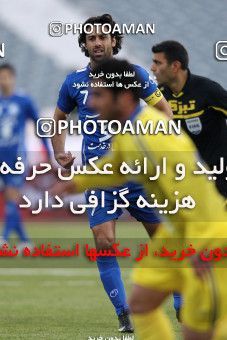 965792, Tehran, [*parameter:4*], لیگ برتر فوتبال ایران، Persian Gulf Cup، Week 17، First Leg، Naft Tehran 0 v 2 Esteghlal on 2011/12/17 at Azadi Stadium