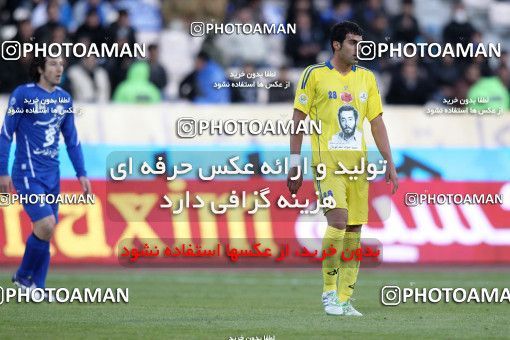 965666, Tehran, [*parameter:4*], لیگ برتر فوتبال ایران، Persian Gulf Cup، Week 17، First Leg، Naft Tehran 0 v 2 Esteghlal on 2011/12/17 at Azadi Stadium