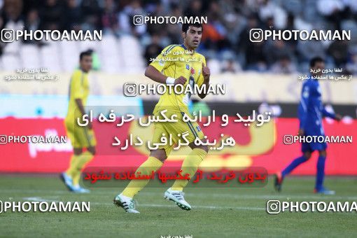 965831, Tehran, [*parameter:4*], لیگ برتر فوتبال ایران، Persian Gulf Cup، Week 17، First Leg، Naft Tehran 0 v 2 Esteghlal on 2011/12/17 at Azadi Stadium