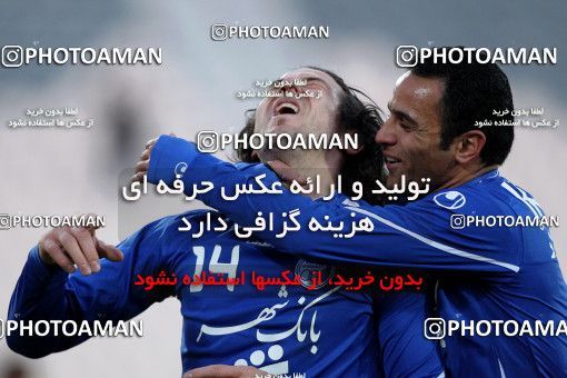 965747, Tehran, [*parameter:4*], لیگ برتر فوتبال ایران، Persian Gulf Cup، Week 17، First Leg، Naft Tehran 0 v 2 Esteghlal on 2011/12/17 at Azadi Stadium