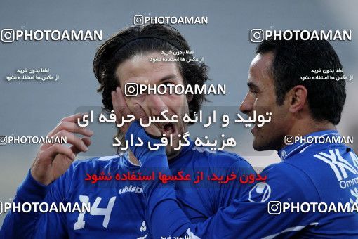 965746, Tehran, [*parameter:4*], لیگ برتر فوتبال ایران، Persian Gulf Cup، Week 17، First Leg، Naft Tehran 0 v 2 Esteghlal on 2011/12/17 at Azadi Stadium