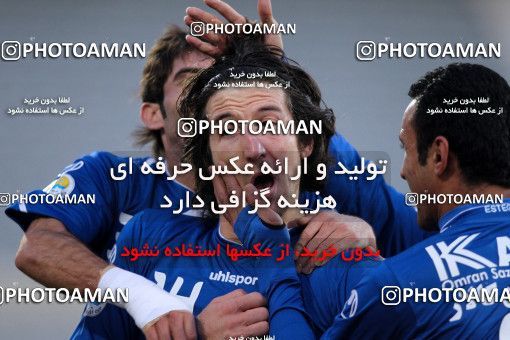 965651, Tehran, [*parameter:4*], لیگ برتر فوتبال ایران، Persian Gulf Cup، Week 17، First Leg، Naft Tehran 0 v 2 Esteghlal on 2011/12/17 at Azadi Stadium