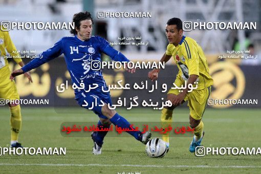 965691, Tehran, [*parameter:4*], لیگ برتر فوتبال ایران، Persian Gulf Cup، Week 17، First Leg، Naft Tehran 0 v 2 Esteghlal on 2011/12/17 at Azadi Stadium