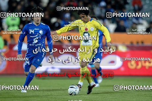 965643, Tehran, [*parameter:4*], لیگ برتر فوتبال ایران، Persian Gulf Cup، Week 17، First Leg، Naft Tehran 0 v 2 Esteghlal on 2011/12/17 at Azadi Stadium