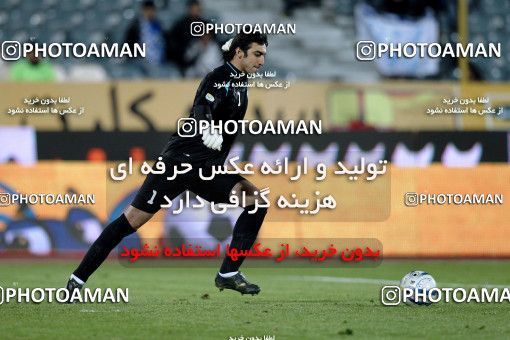965694, Tehran, [*parameter:4*], لیگ برتر فوتبال ایران، Persian Gulf Cup، Week 17، First Leg، Naft Tehran 0 v 2 Esteghlal on 2011/12/17 at Azadi Stadium