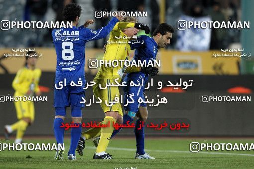 965763, Tehran, [*parameter:4*], لیگ برتر فوتبال ایران، Persian Gulf Cup، Week 17، First Leg، Naft Tehran 0 v 2 Esteghlal on 2011/12/17 at Azadi Stadium