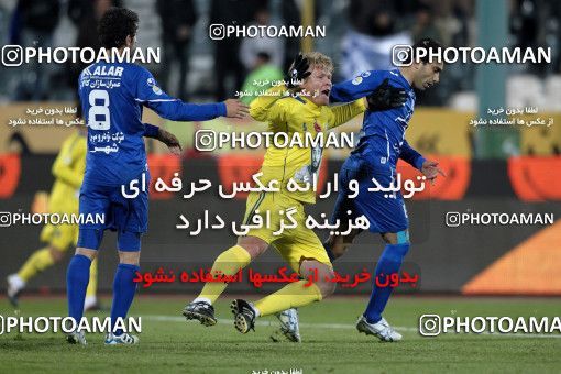 965641, Tehran, [*parameter:4*], لیگ برتر فوتبال ایران، Persian Gulf Cup، Week 17، First Leg، Naft Tehran 0 v 2 Esteghlal on 2011/12/17 at Azadi Stadium