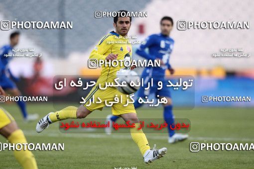 965772, Tehran, [*parameter:4*], لیگ برتر فوتبال ایران، Persian Gulf Cup، Week 17، First Leg، Naft Tehran 0 v 2 Esteghlal on 2011/12/17 at Azadi Stadium