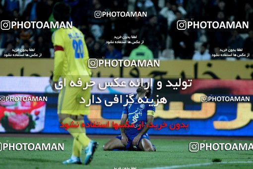 966008, Tehran, [*parameter:4*], لیگ برتر فوتبال ایران، Persian Gulf Cup، Week 17، First Leg، Naft Tehran 0 v 2 Esteghlal on 2011/12/17 at Azadi Stadium