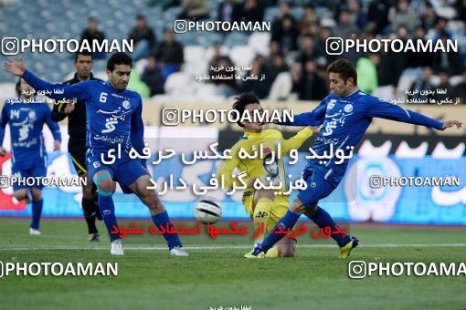 965992, Tehran, [*parameter:4*], لیگ برتر فوتبال ایران، Persian Gulf Cup، Week 17، First Leg، Naft Tehran 0 v 2 Esteghlal on 2011/12/17 at Azadi Stadium