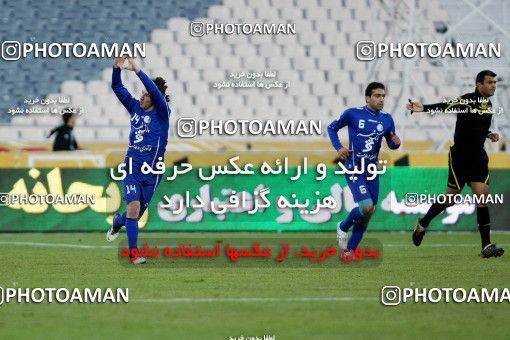 965993, Tehran, [*parameter:4*], لیگ برتر فوتبال ایران، Persian Gulf Cup، Week 17، First Leg، Naft Tehran 0 v 2 Esteghlal on 2011/12/17 at Azadi Stadium