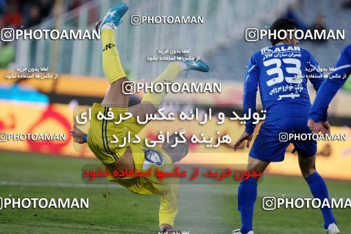 965912, Tehran, [*parameter:4*], لیگ برتر فوتبال ایران، Persian Gulf Cup، Week 17، First Leg، Naft Tehran 0 v 2 Esteghlal on 2011/12/17 at Azadi Stadium