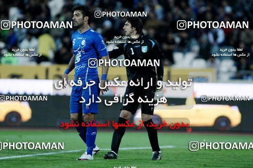 965901, Tehran, [*parameter:4*], لیگ برتر فوتبال ایران، Persian Gulf Cup، Week 17، First Leg، Naft Tehran 0 v 2 Esteghlal on 2011/12/17 at Azadi Stadium