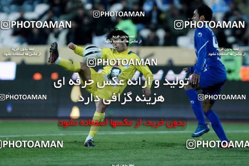 965847, Tehran, [*parameter:4*], لیگ برتر فوتبال ایران، Persian Gulf Cup، Week 17، First Leg، Naft Tehran 0 v 2 Esteghlal on 2011/12/17 at Azadi Stadium
