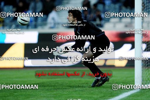 965953, Tehran, [*parameter:4*], لیگ برتر فوتبال ایران، Persian Gulf Cup، Week 17، First Leg، Naft Tehran 0 v 2 Esteghlal on 2011/12/17 at Azadi Stadium