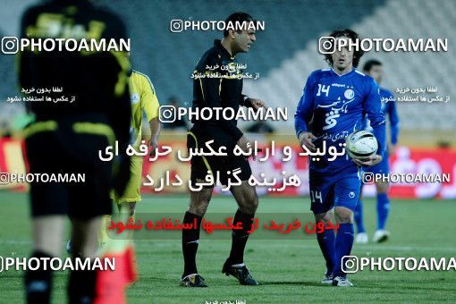 965922, Tehran, [*parameter:4*], لیگ برتر فوتبال ایران، Persian Gulf Cup، Week 17، First Leg، Naft Tehran 0 v 2 Esteghlal on 2011/12/17 at Azadi Stadium