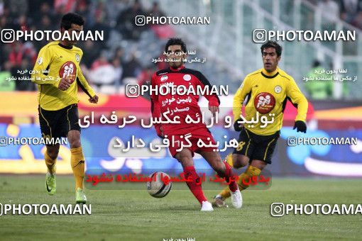 967552, Tehran, [*parameter:4*], لیگ برتر فوتبال ایران، Persian Gulf Cup، Week 25، Second Leg، Persepolis 2 v 3 Fajr-e Sepasi Shiraz on 2012/02/07 at Azadi Stadium