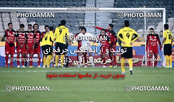 967700, Tehran, [*parameter:4*], لیگ برتر فوتبال ایران، Persian Gulf Cup، Week 25، Second Leg، Persepolis 2 v 3 Fajr-e Sepasi Shiraz on 2012/02/07 at Azadi Stadium