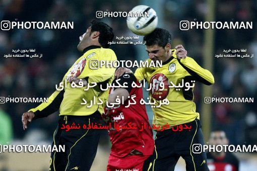 967721, Tehran, [*parameter:4*], لیگ برتر فوتبال ایران، Persian Gulf Cup، Week 25، Second Leg، Persepolis 2 v 3 Fajr-e Sepasi Shiraz on 2012/02/07 at Azadi Stadium