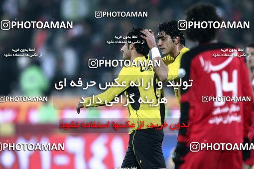 967796, Tehran, [*parameter:4*], لیگ برتر فوتبال ایران، Persian Gulf Cup، Week 25، Second Leg، Persepolis 2 v 3 Fajr-e Sepasi Shiraz on 2012/02/07 at Azadi Stadium