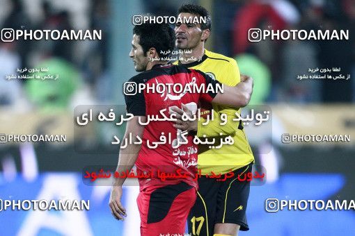 967711, Tehran, [*parameter:4*], لیگ برتر فوتبال ایران، Persian Gulf Cup، Week 25، Second Leg، Persepolis 2 v 3 Fajr-e Sepasi Shiraz on 2012/02/07 at Azadi Stadium