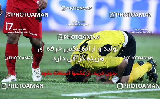 967709, Tehran, [*parameter:4*], لیگ برتر فوتبال ایران، Persian Gulf Cup، Week 25، Second Leg، Persepolis 2 v 3 Fajr-e Sepasi Shiraz on 2012/02/07 at Azadi Stadium