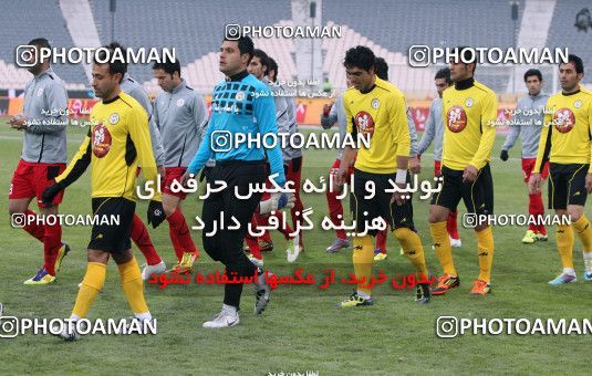 967881, Tehran, [*parameter:4*], لیگ برتر فوتبال ایران، Persian Gulf Cup، Week 25، Second Leg، Persepolis 2 v 3 Fajr-e Sepasi Shiraz on 2012/02/07 at Azadi Stadium
