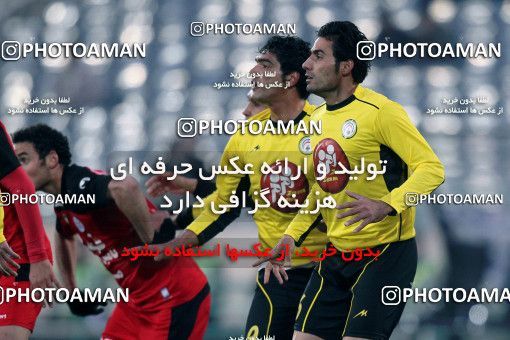 967931, Tehran, [*parameter:4*], لیگ برتر فوتبال ایران، Persian Gulf Cup، Week 25، Second Leg، Persepolis 2 v 3 Fajr-e Sepasi Shiraz on 2012/02/07 at Azadi Stadium