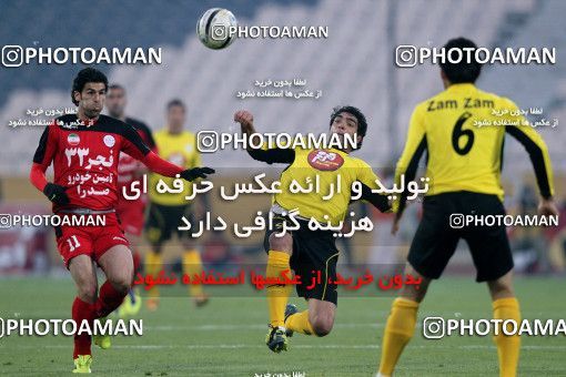 967900, Tehran, [*parameter:4*], لیگ برتر فوتبال ایران، Persian Gulf Cup، Week 25، Second Leg، Persepolis 2 v 3 Fajr-e Sepasi Shiraz on 2012/02/07 at Azadi Stadium