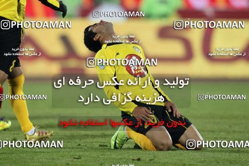 967797, Tehran, [*parameter:4*], لیگ برتر فوتبال ایران، Persian Gulf Cup، Week 25، Second Leg، Persepolis 2 v 3 Fajr-e Sepasi Shiraz on 2012/02/07 at Azadi Stadium