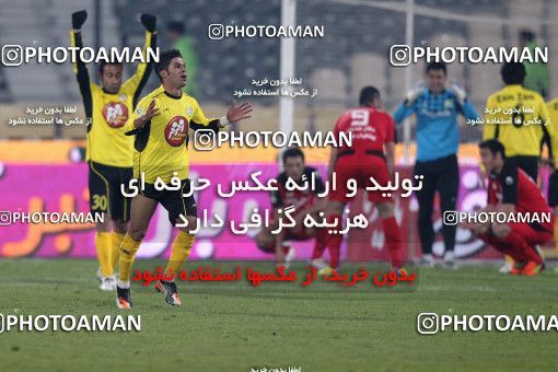 967850, Tehran, [*parameter:4*], لیگ برتر فوتبال ایران، Persian Gulf Cup، Week 25، Second Leg، Persepolis 2 v 3 Fajr-e Sepasi Shiraz on 2012/02/07 at Azadi Stadium