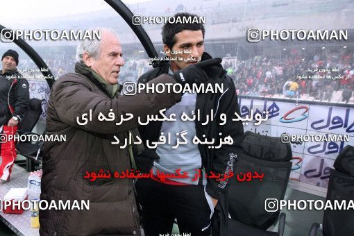 968067, Tehran, [*parameter:4*], لیگ برتر فوتبال ایران، Persian Gulf Cup، Week 25، Second Leg، Persepolis 2 v 3 Fajr-e Sepasi Shiraz on 2012/02/07 at Azadi Stadium