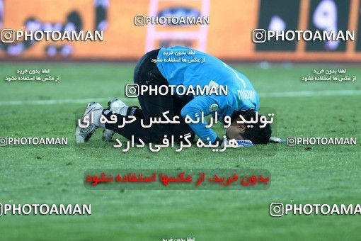 968154, Tehran, [*parameter:4*], لیگ برتر فوتبال ایران، Persian Gulf Cup، Week 25، Second Leg، Persepolis 2 v 3 Fajr-e Sepasi Shiraz on 2012/02/07 at Azadi Stadium
